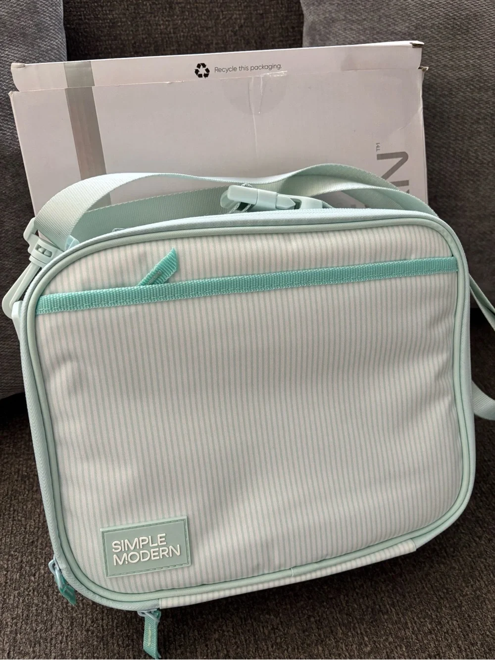 Simply Modern Lunchbox